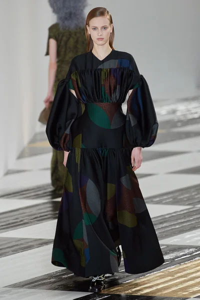 Look 25